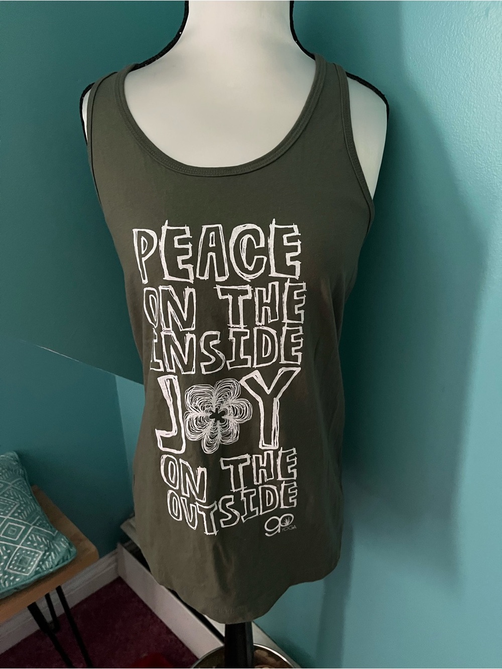 Graphic Yoga Tank Top - Olive Green Peace & Joy